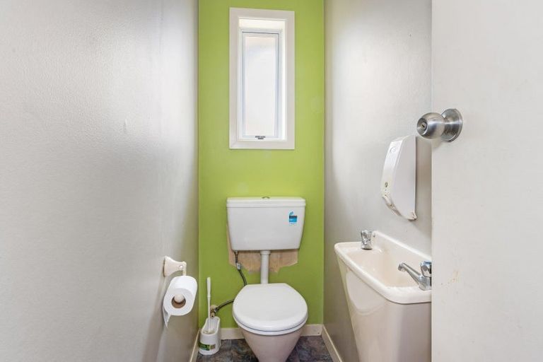 Photo of property in 107 Oakhampton Street, Hornby, Christchurch, 8042