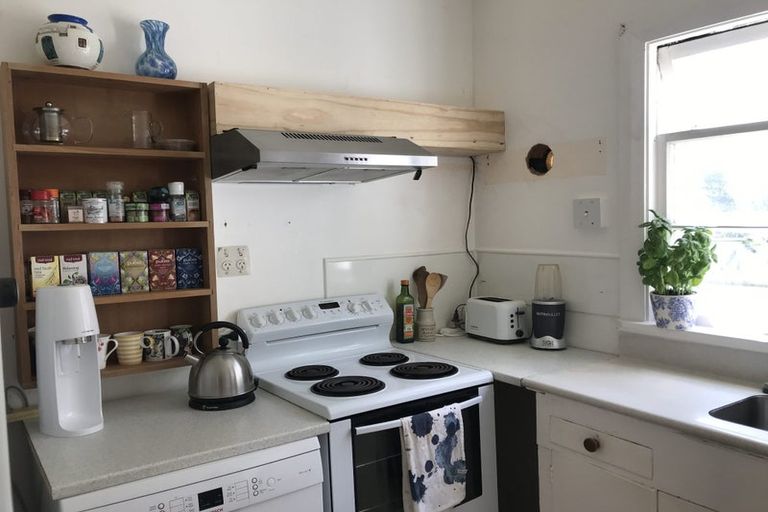 Photo of property in 20 Ocean Parade, Pukerua Bay, 5026