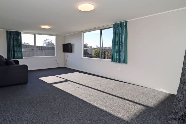 Photo of property in 28 Glendale Crescent, Holmes Hill, Oamaru, 9401