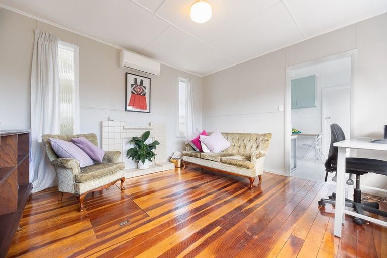 Photo of property in 67 Tasman Road, Otaki Beach, Otaki, 5512