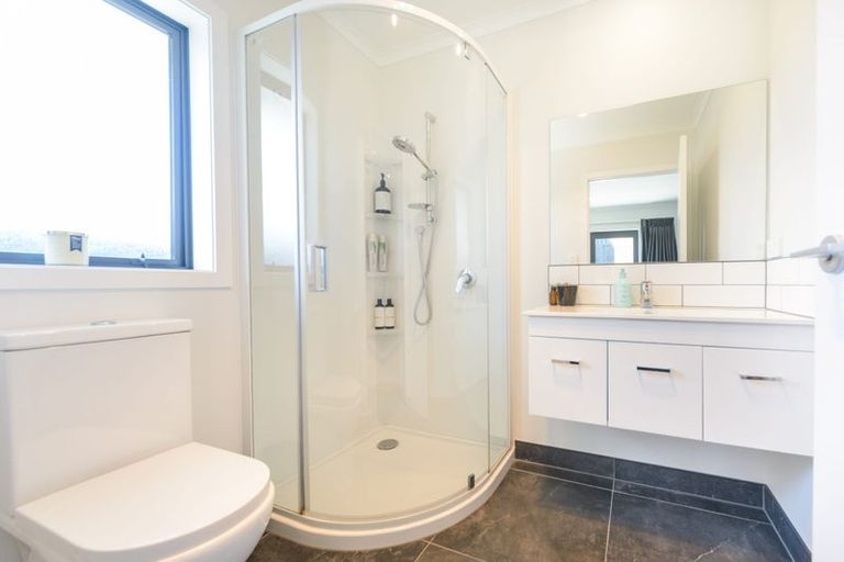 Photo of property in 8 Poplar Grove, Feilding, 4702