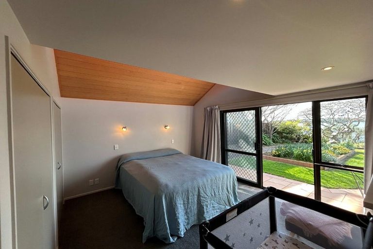 Photo of property in 240 Devonport Road, Tauranga, 3110