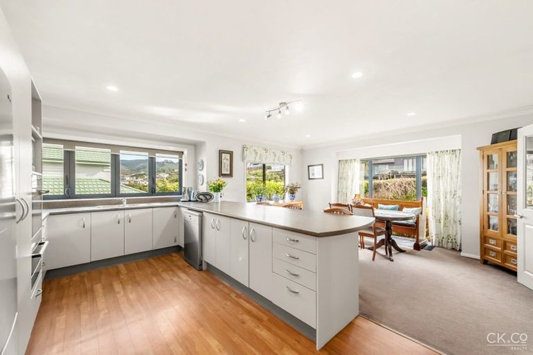 Photo of property in 53 Riverstone Drive, Riverstone Terraces, Upper Hutt, 5018