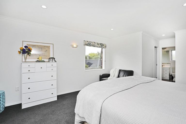 Photo of property in 16 Hoffman Court, Waikiwi, Invercargill, 9810