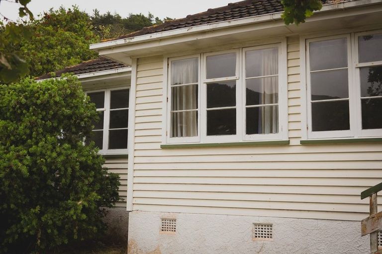 Photo of property in 97 Judd Crescent, Naenae, Lower Hutt, 5011