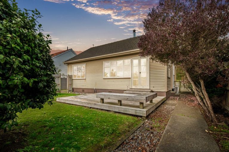 Photo of property in 90 Manson Street, Terrace End, Palmerston North, 4410
