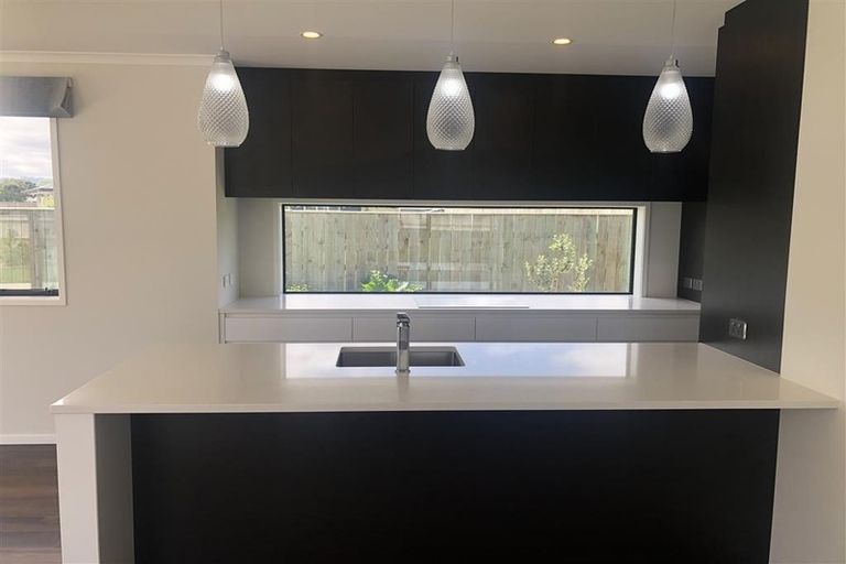 Photo of property in 13 Kilsby Place, Levin, 5510