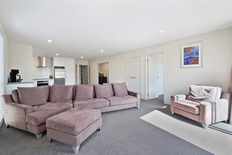 Photo of property in 9 Mount Creighton Crescent, Wanaka, 9305