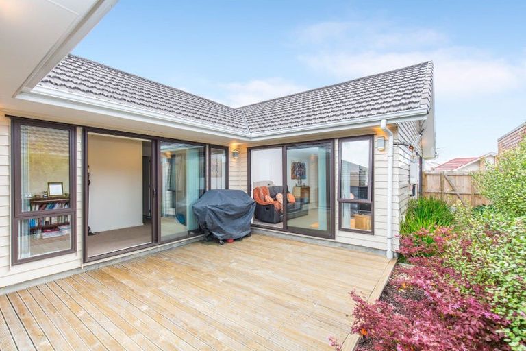 Photo of property in 19 Tarapiroe Avenue, Takanini, 2112