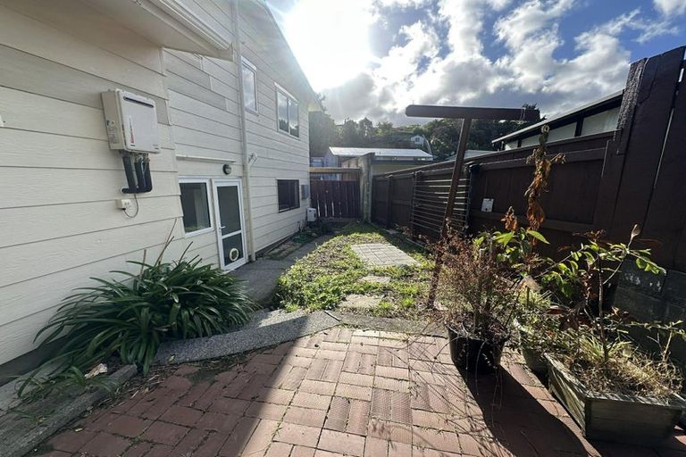 Photo of property in 72 Field Street, Silverstream, Upper Hutt, 5019