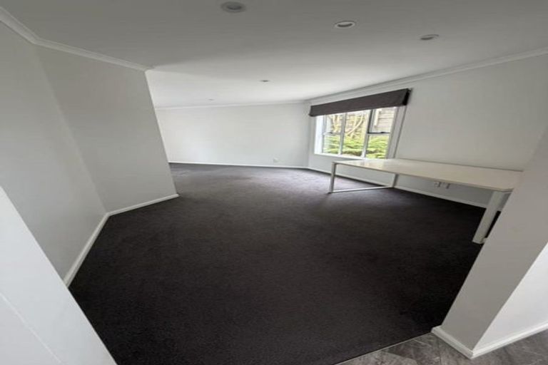 Photo of property in 124 Pemberton Avenue, Bayview, Auckland, 0629