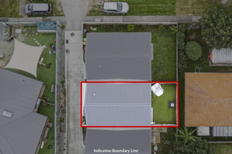 Photo of property in 2/81 Pilkington Road, Panmure, Auckland, 1072