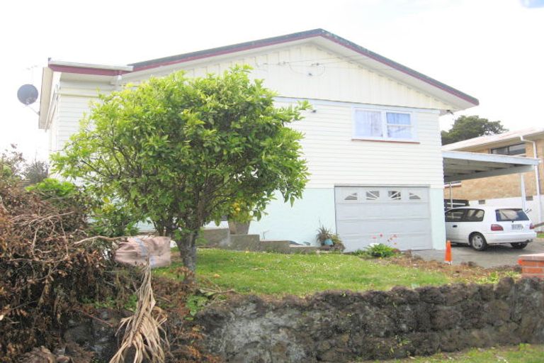 Photo of property in 17 Orchard Rise, Rosehill, Papakura, 2113