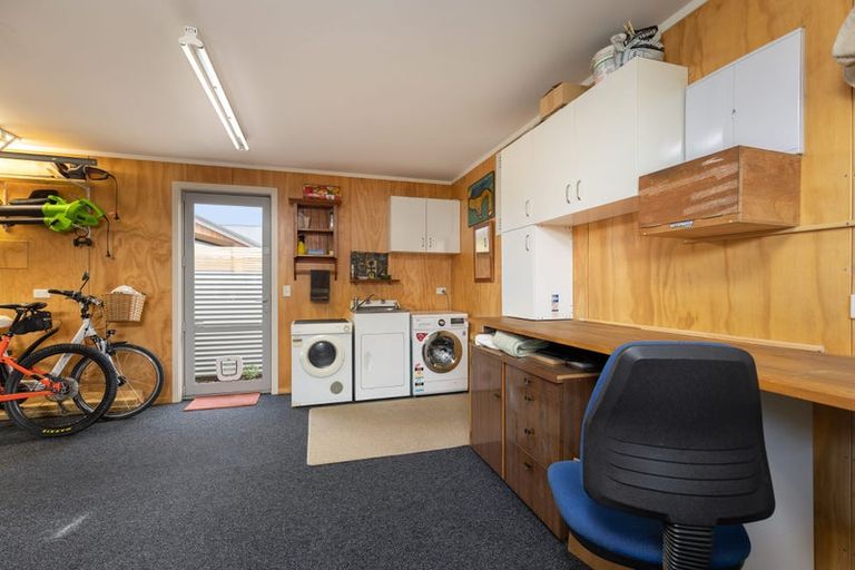 Photo of property in 2 Puketutu Grove, Motueka, 7120