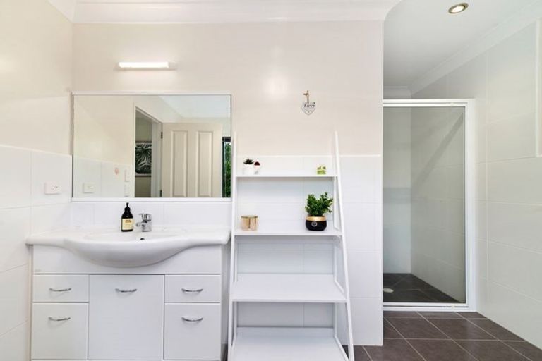 Photo of property in 28 Holden Avenue, Holdens Bay, Rotorua, 3010