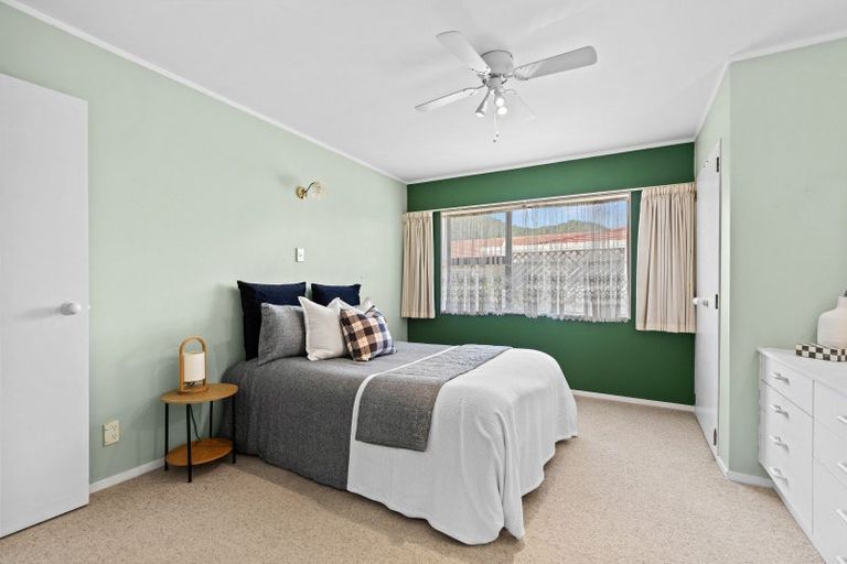 Photo of property in 8a Deveron Street, Regent, Whangarei, 0112