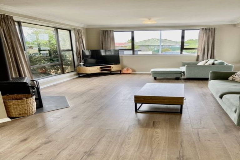 Photo of property in 42 Arran Crescent, Woolston, Christchurch, 8062