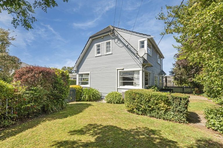 Photo of property in 212 Weston Road, St Albans, Christchurch, 8052