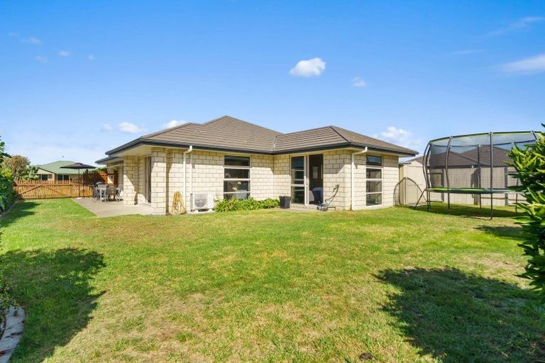Photo of property in 3 Lewknor Drive, Papamoa Beach, Papamoa, 3118
