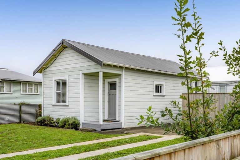 Photo of property in 81 Manawapou Road, Hawera, 4610