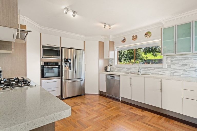 Photo of property in 12 Tobacco Hill, Welcome Bay, Tauranga, 3175