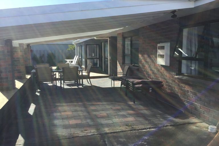 Photo of property in 5 Colenso Place, Otaki Beach, Otaki, 5512