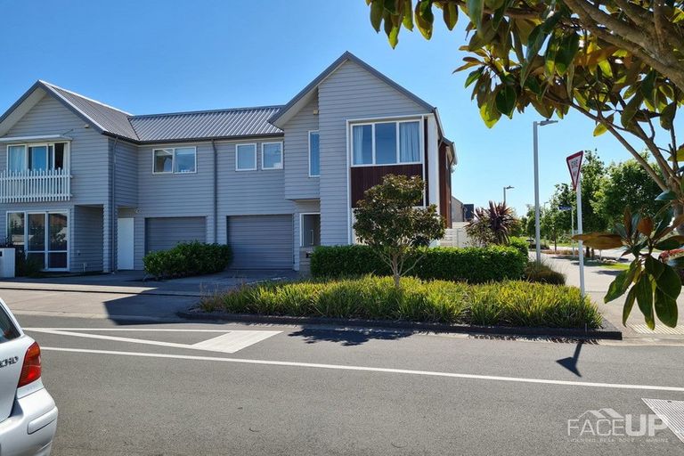 Photo of property in 30 Kanuka Road, Hobsonville, Auckland, 0616