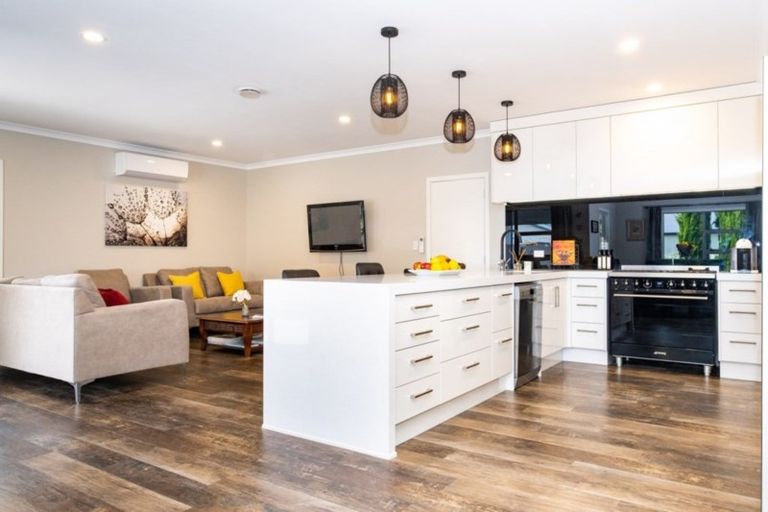 Photo of property in 3 Pinotage Drive, Greenmeadows, Napier, 4112