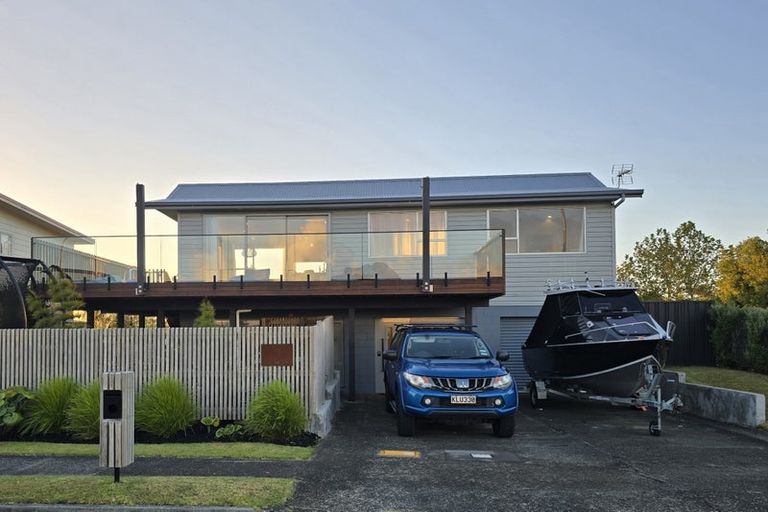 Photo of property in 172 Torkar Road, Clarks Beach, 2122