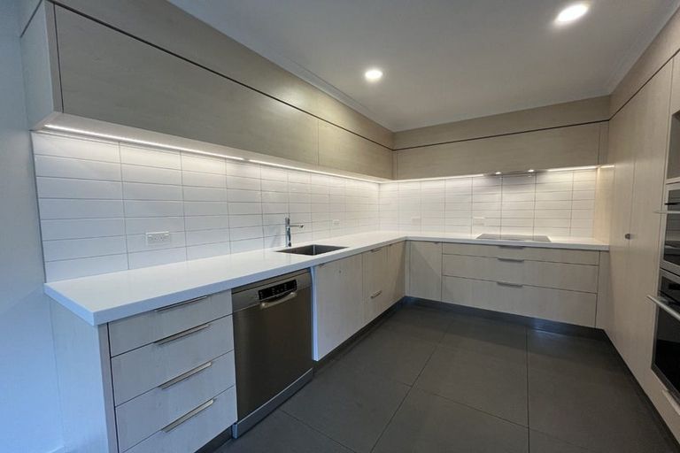 Photo of property in 50b Karina Road, Merrilands, New Plymouth, 4312