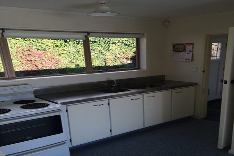 Photo of property in 2/13 Upper Bourke Street, Kilbirnie, Wellington, 6022