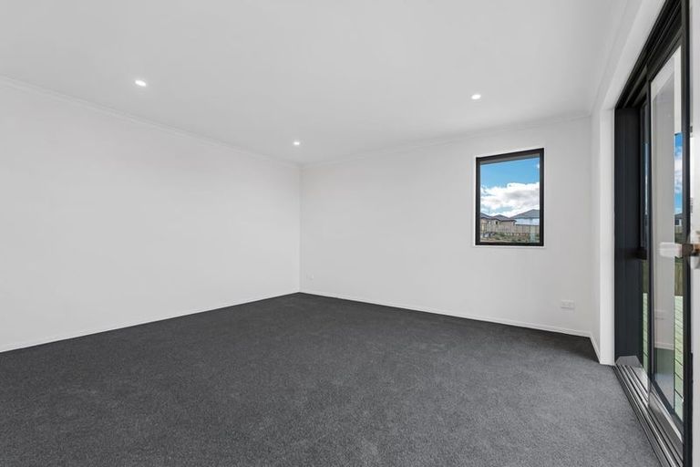 Photo of property in 13 Viv Green Place, Pokeno, 2402