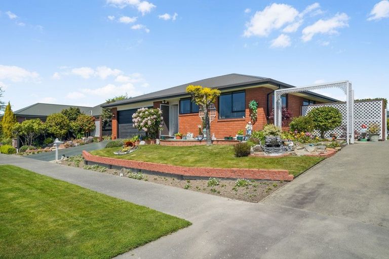 Photo of property in 92 Roydon Drive, Templeton, Christchurch, 8042