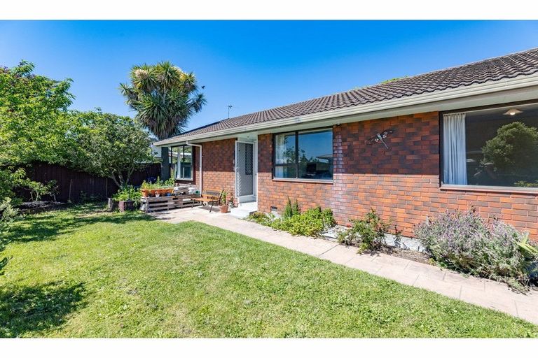 Photo of property in 2/50a Tilford Street, Woolston, Christchurch, 8062