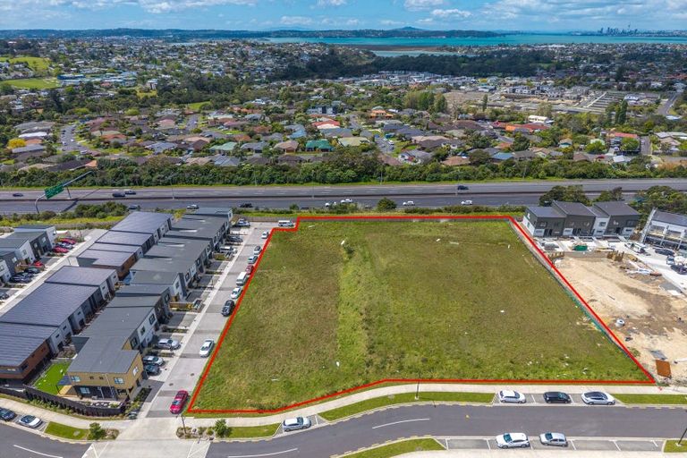 Photo of property in 2 Tieke Lane, Massey, 0614