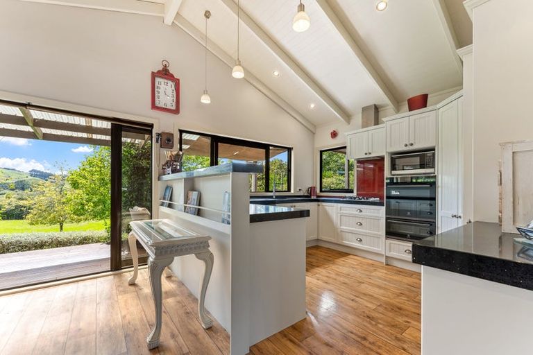 Photo of property in 970 Tauhoa Road, Kaipara Flats, Warkworth, 0984