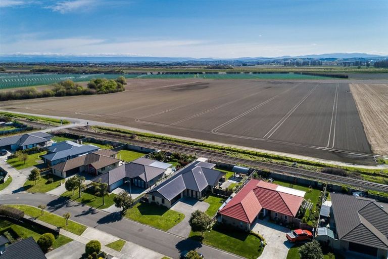 Photo of property in 13 Waitaha Place, Clive, 4102