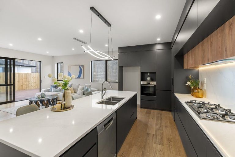 Photo of property in 38f Wicklam Lane, Greenhithe, Auckland, 0632