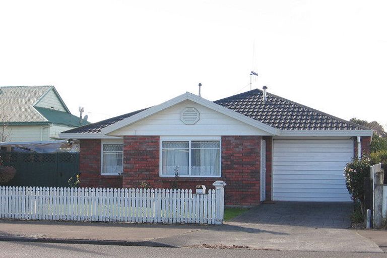 Photo of property in 273 Ruahine Street, Terrace End, Palmerston North, 4410