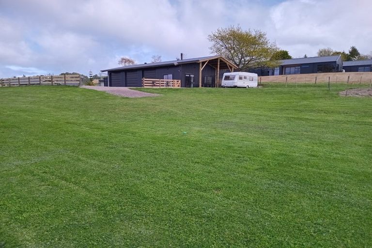 Photo of property in 13 Nga Tui Lane, Acacia Bay, Taupo, 3385