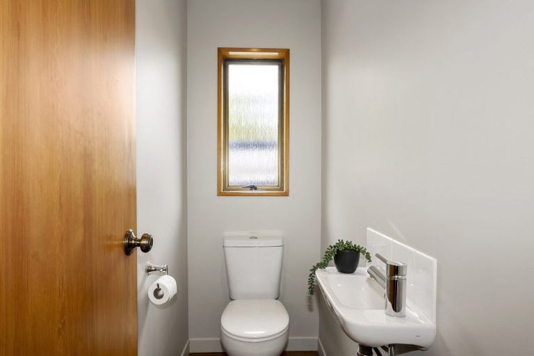 Photo of property in 4 Sunbeam Place, Halswell, Christchurch, 8025