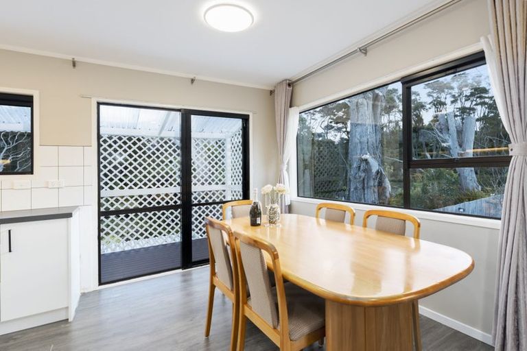 Photo of property in 81 Spence Road, Henderson, Auckland, 0612