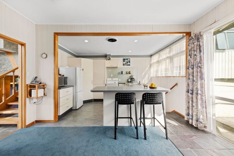 Photo of property in 34 Bucklands Beach Road, Bucklands Beach, Auckland, 2012