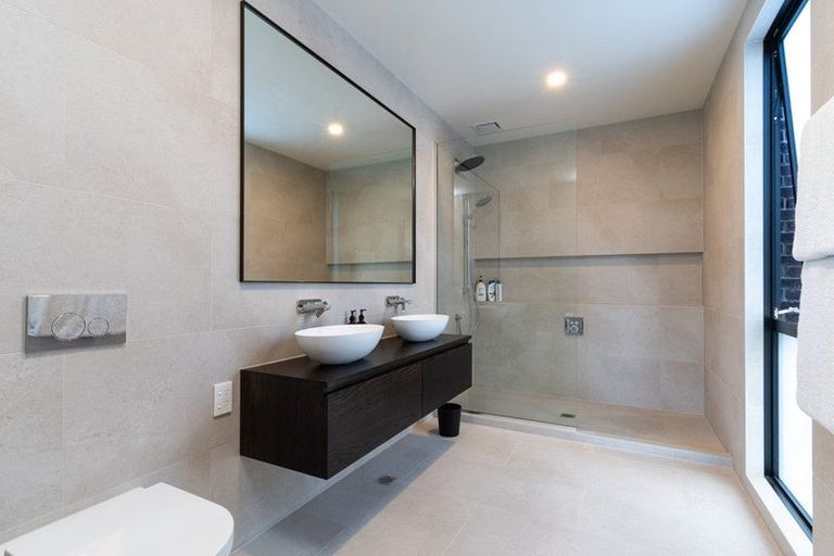 Photo of property in 9 Hewitts Road, Merivale, Christchurch, 8014