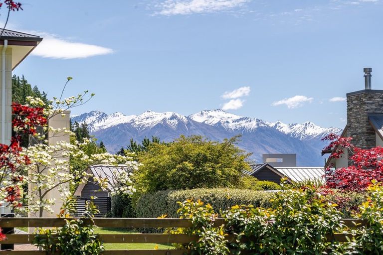Photo of property in 19 Blacksmiths Lane, Wanaka, 9305