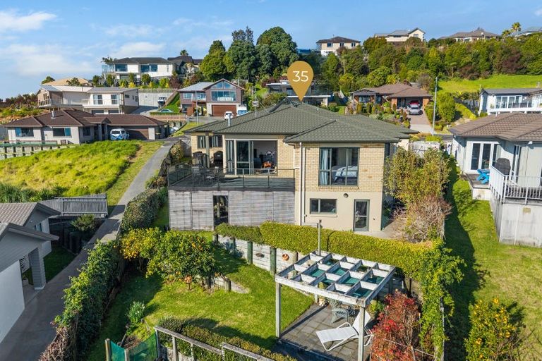 Photo of property in 35 Estuary View Road, Welcome Bay, Tauranga, 3112