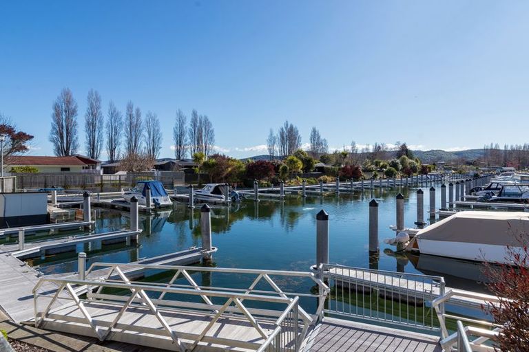 Photo of property in 16 Kenrigg Road East, Kinloch, Taupo, 3377