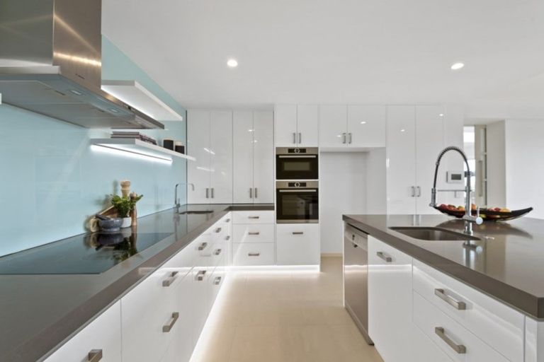 Photo of property in 26 Overdale Drive, Cashmere, Christchurch, 8022