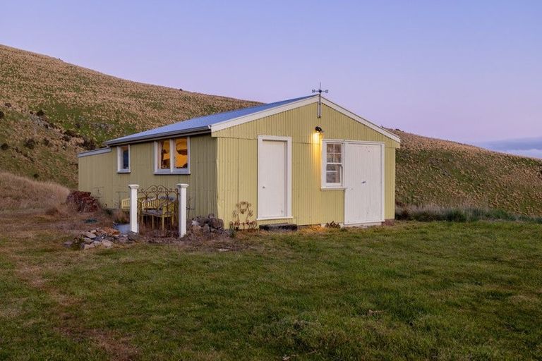 Photo of property in 3 Robin Hood Bay Road, Peraki, Little River, 7591