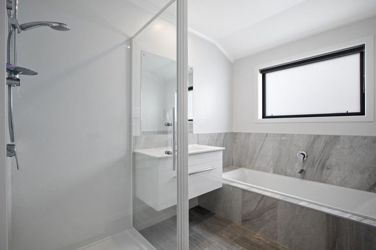 Photo of property in 19 Gibboney Place, Pokeno, 2402